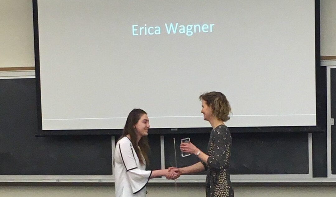 Erica Wagner receives the Bioengineering Undegraduate Research Award!